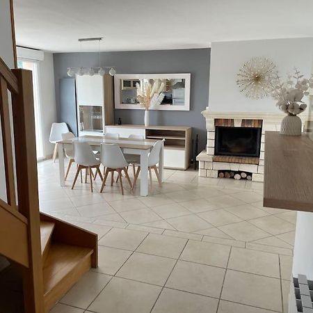 Maison D'Hotes Baslieux-sous-Chatillon Esterno foto